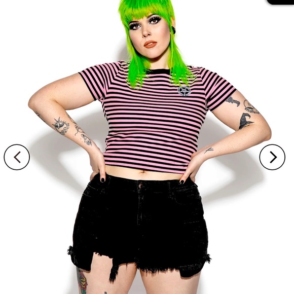 COPY - Blackcraft Cult Cropped Baby Tee XL EUC - Picture 3 of 10